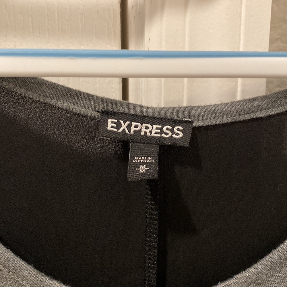 Express Top - Picture 2 of 3